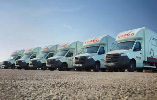 La rapidité des livraisons et un service direct et fiable figurent parmi les engagements de Cazoo envers ses clients.