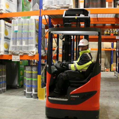 Transports Coué créé en 1983 est un prestataire 3PL qui continue son développement avec l’acquisition en 2017 d’un entrepot ICPE sous Autorisation attenant à son siège historique de Laval (53).