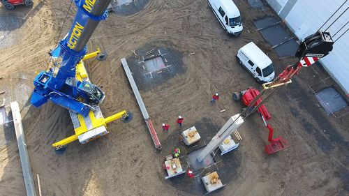 P3 fête l’élévation de la première colonne au P3 park de Lomme