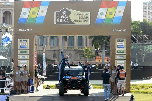 Le Team russe KAMAZ-Master remporte le Dakar et l’Africa Eco Race grâce aux pneus Continental