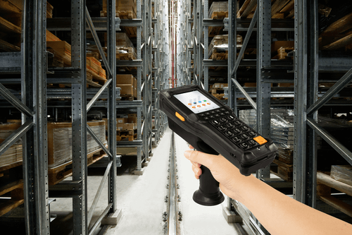 L'ordinateur de poche mobile M270 se concentre sur les besoins des applications logistiques et industrielles et offre une solution intelligente et avant tout robuste pour une utilisation mobile