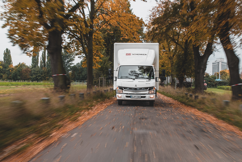 DB Schenker élargit sa flotte électrique avec 36 nouveaux FUSO eCanter