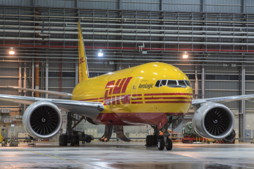 DHL Express continue à renforcer son réseau aérien international en achetant huit Boeing 777 Freighters supplémentaires
