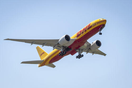 Avant cette nouvelle commande annoncée aujourd'hui, DHL Express avait déjà pris livraison des dix premiers nouveaux avions B777F dans le cadre d'une commande initiale de 14 appareils, passée en 2018.