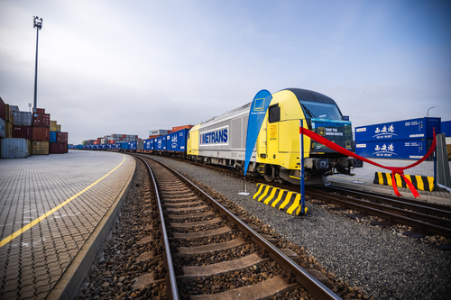 Nouvelles Routes de la Soie : GEFCO affrète le premier train complet neutre en carbone