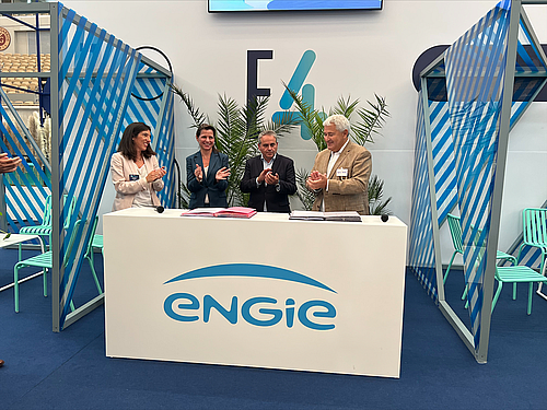 De gauche à droite  : Cécile Prévieu, EVP, Responsable Energy Solutions chez ENGIE / Catherine Fiamma MacGregor, Directrice Générale d'ENGIE / Xavier Bertrand, Président de la Région Hauts-de-France / David TAIEB, CEO de Castignac
