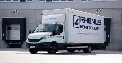 En décembre 2022, Rhenus Home Delivery, le spécialiste de la livraison à domicile, a acquis 49,9% des parts du groupe logistique Grupo Totalmédia. <br>
Crédit photo : Rhenus Home Delivery