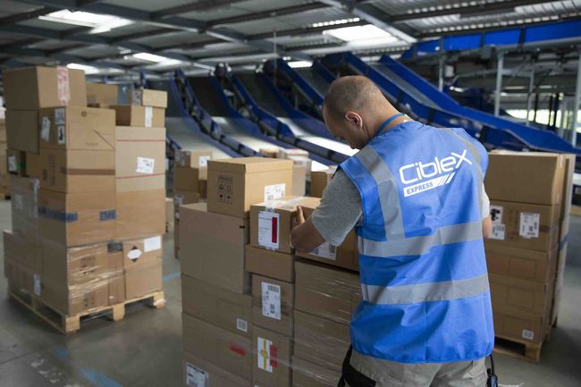 Ciblex dipose d'un réseau global de 125 agences et dépôts.<br>
                             Crédit photo : Ciblex.