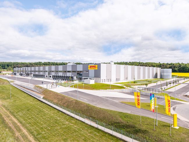 Oscar de Bok, CEO de DHL Supply Chainn et Jerrell Shelton, PDG de Cryoport.<br>
                              Crédit photo : DHL