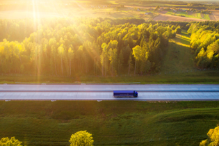 Kuehne+Nagel lance une offre de transport ddie aux vins et spiritueux