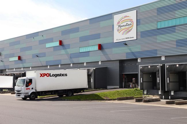 Manutan a pour objectif la neutralité carbone pour ses émissions directes et indirectes liées à l’énergie d’ici 2035 (scopes 1 et 2) et 2050 (scope 3).<br>
Crdit photo : XPO Logistics