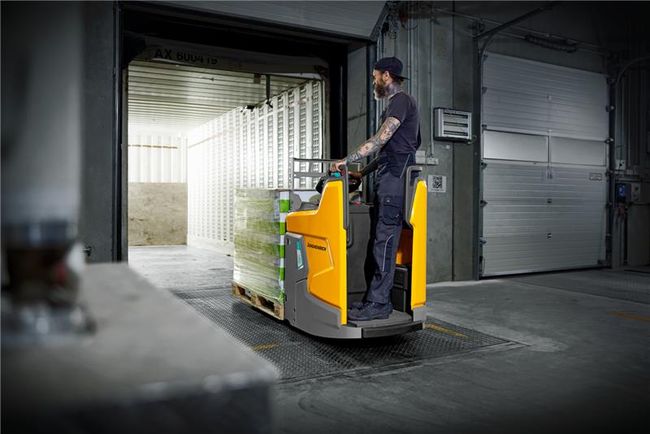 Jungheinrich propose un accompagnement complet &agrave; ses clients dans le choix et la configuration de ces équipements afin de répondre aux enjeux des TMS et de satisfaire les critères de la CARSAT.<br>
                            Crédit photo : Jungheinrich.