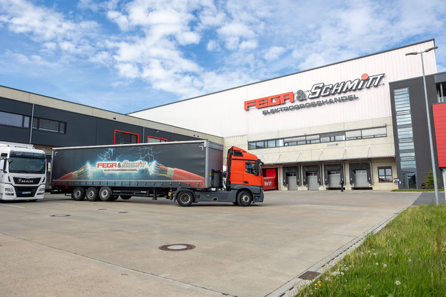 Après des projets avec Würth eiSos et Kellner&Kunz, il s'agit de la troisième collaboration de TGW Logistics avec le groupe Würth.<br>
  Crdit photo : FEGA & Schmitt  GmbH