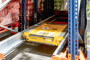 Mecalux optimise le stockage de boissons de Coca­Cola HBC avec la technologie Pallet Shuttle