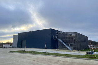 Enens lance Liquens et adopte le nom Adven