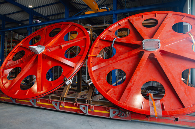 Le dispositif logistique &eacute;vite toute rupture de charge entre l&rsquo;Europe et l&rsquo;Ouzb&eacute;kistan gr&acirc;ce au semi-remorque tautline.<br>
                            Cr&eacute;dit photo : MND.