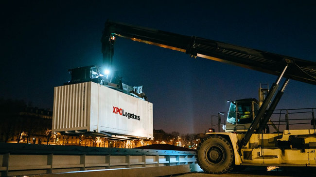 Ce partenariat porte notamment sur la gestion d&rsquo;ULD en location courte dur&eacute;e et sur des &eacute;quipements critiques livr&eacute;s directement dans les r&eacute;seaux des compagnies a&eacute;riennes.<br>
Cr�dit photo : XPO Logistics / Unilode.
