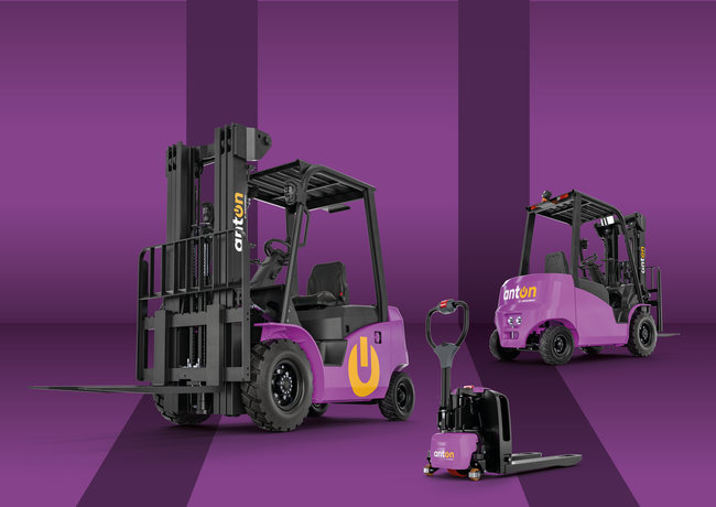 La gamme AntOn, lanc&eacute;e  en 2025, vise &agrave; proposer une nouvelle gamme de mat&eacute;riels de manutention pens&eacute;e pour r&eacute;pondre aux besoins essentiels des entreprises &agrave; la recherche de solutions &eacute;conomiques, fiables et faciles &agrave; prendre en main<br>
                            Cr&eacute;dit photo : Jungheinrich.