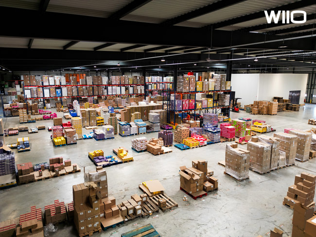 ARIIUS est d&eacute;j&agrave; utilis&eacute;e sur plusieurs cas d'usage concrets, notamment pour le suivi de bacs r&eacute;utilisables chez ParisNordis, la plateforme logistique de l'activit&eacute; &laquo; Leclerc Chez Moi &raquo;.<br>
Cr�dit photo : WIIO