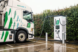 Electrification des poids lourds : Bump rejoint le r&eacute;seau Alphya