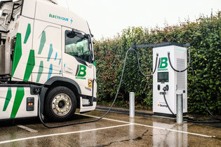 Electrification des poids lourds : Bump rejoint le r&eacute;seau Alphya