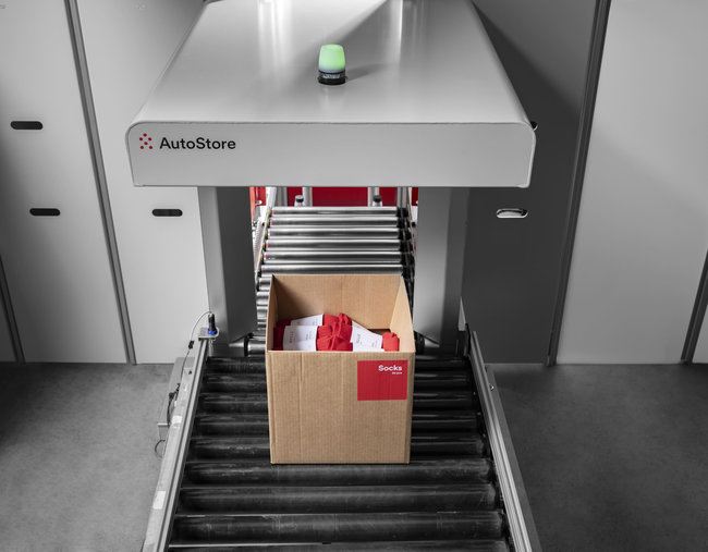 Nowaste Logistics exploite plusieurs sites en Su&egrave;de, notamment &agrave; Helsingborg, J&ouml;nk&ouml;ping et Stockholm. Le logisticien g&egrave;re des activit&eacute;s li&eacute;es aux produits de grande consommation, aux solutions techniques et au e-commerce, avec des flux sous diff&eacute;rentes temp&eacute;ratures.<br>
Cr&eacute;dit : Swisslog.