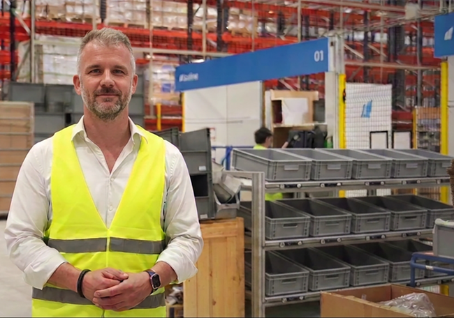 Dans un march&eacute; du photovolta&iuml;que devenu impr&eacute;visible, la solution robotis&eacute;e SCALLOG offre &agrave; ALLO SOLAR l'agilit&eacute; n&eacute;cessaire pour faire face aux variations de la demande, tout en maintenant un haut niveau de service.<br>
          Cr&eacute;dit photo : SCALLOG.