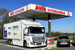 Hyundai et Br&eacute;t&eacute;ch&eacute; mettent l&rsquo;hydrog&egrave;ne &agrave; l&rsquo;&eacute;preuve du terrain